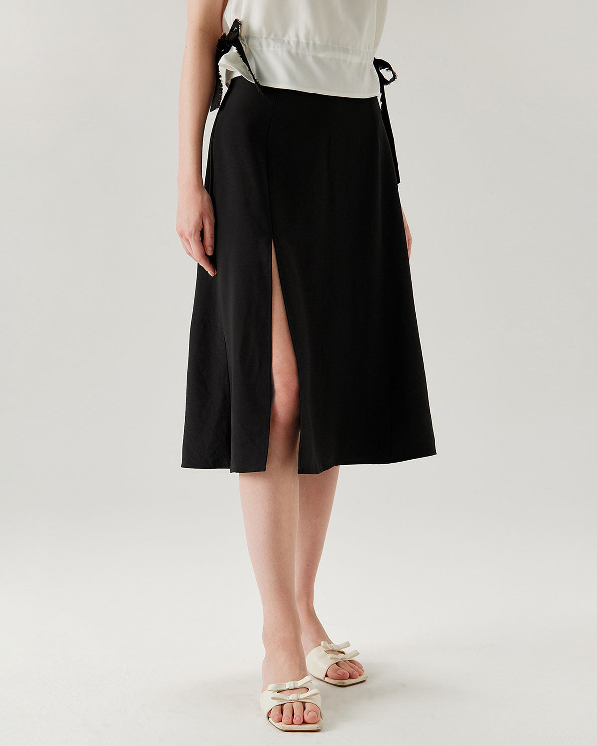 Black A-Line Slit Midi Skirt - RIHOAS